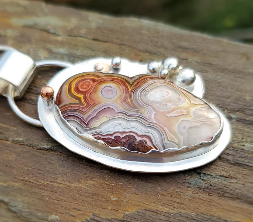 Laguna Lace Agate Pendant